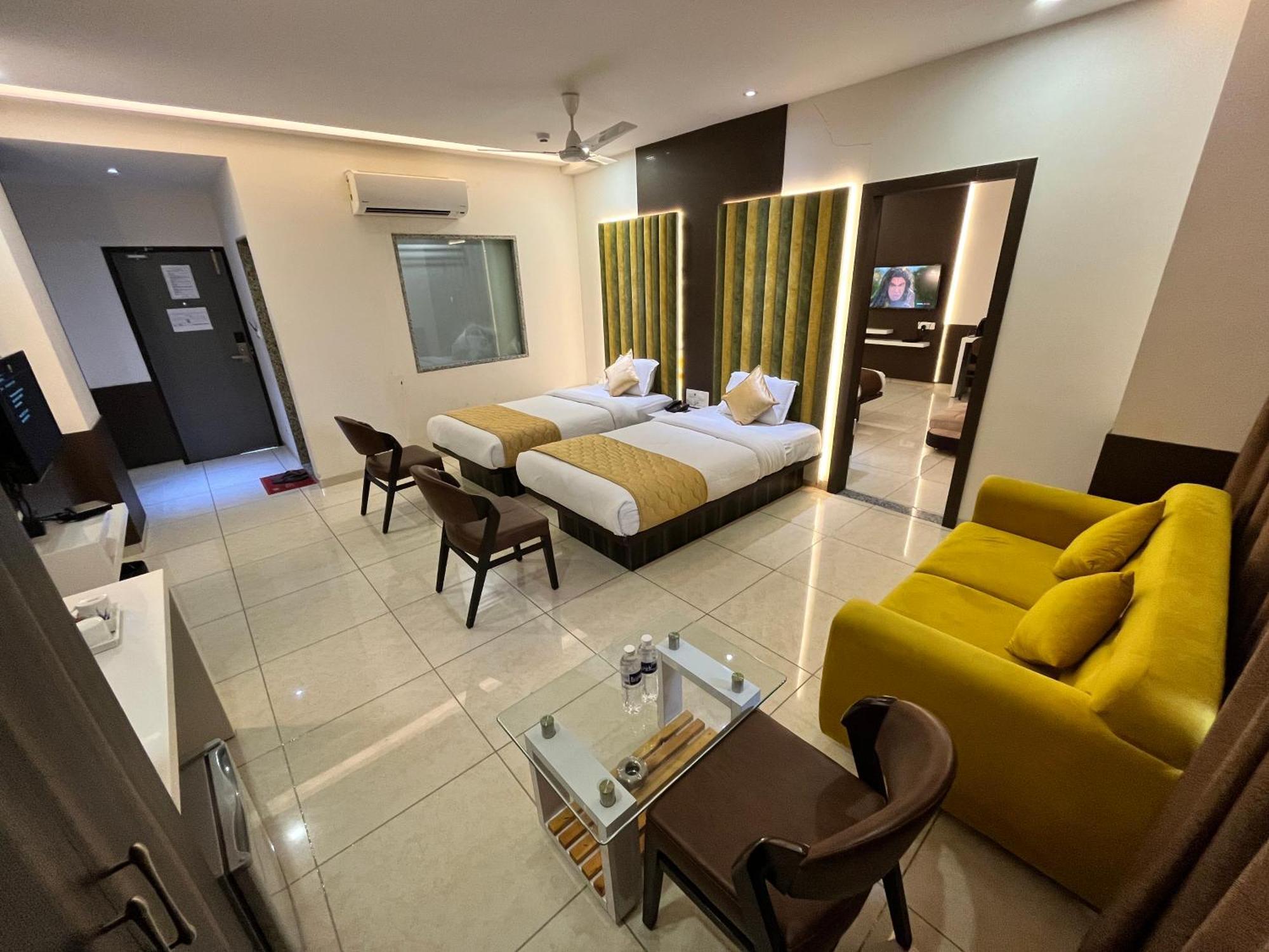 Hotel Grand Darshan Vadodara Exterior foto