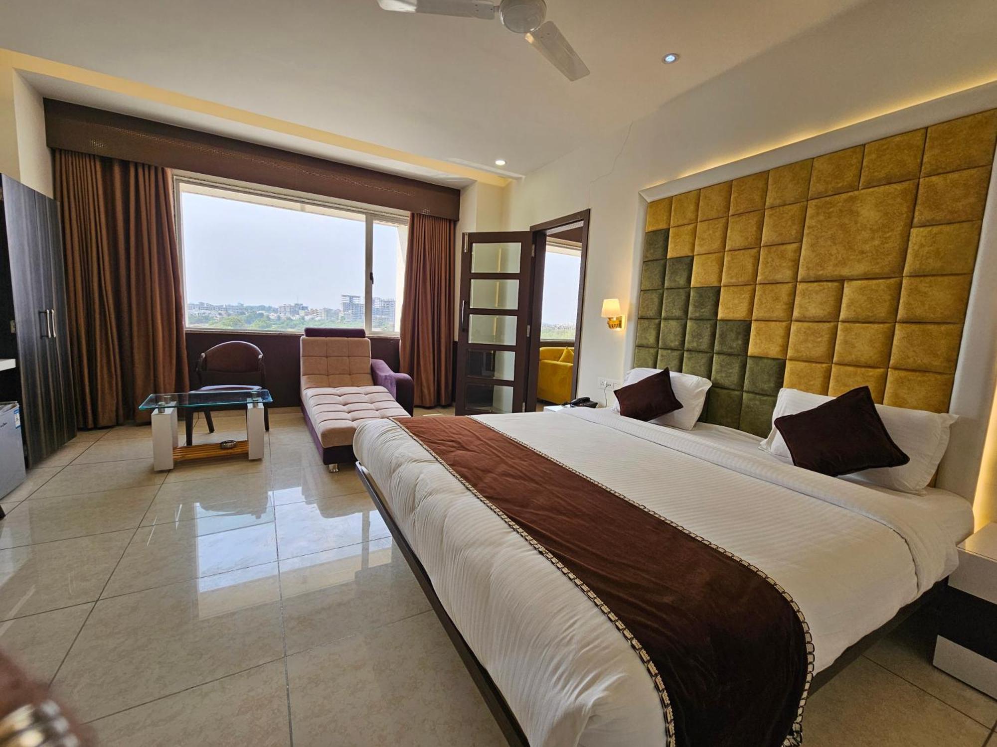 Hotel Grand Darshan Vadodara Exterior foto