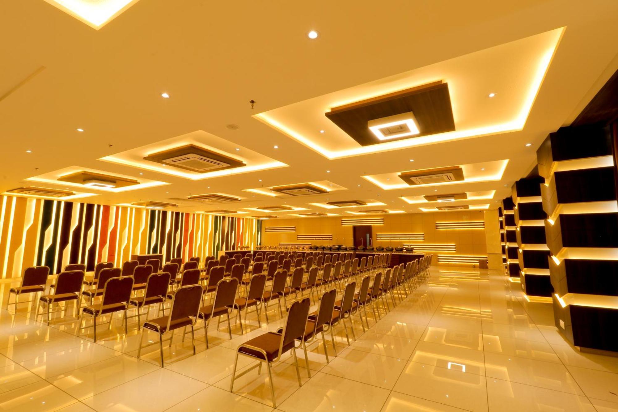 Hotel Grand Darshan Vadodara Exterior foto